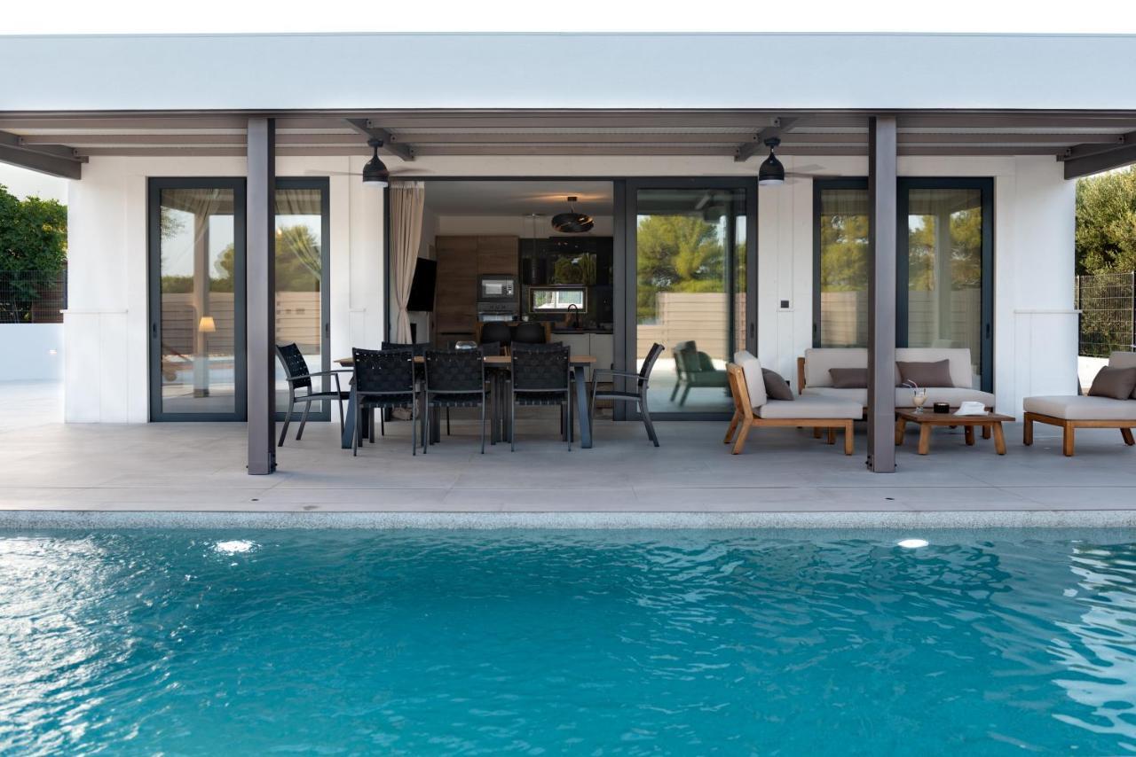 Beach Haven House With Pool And Jacuzzi Kaštela Exterior foto