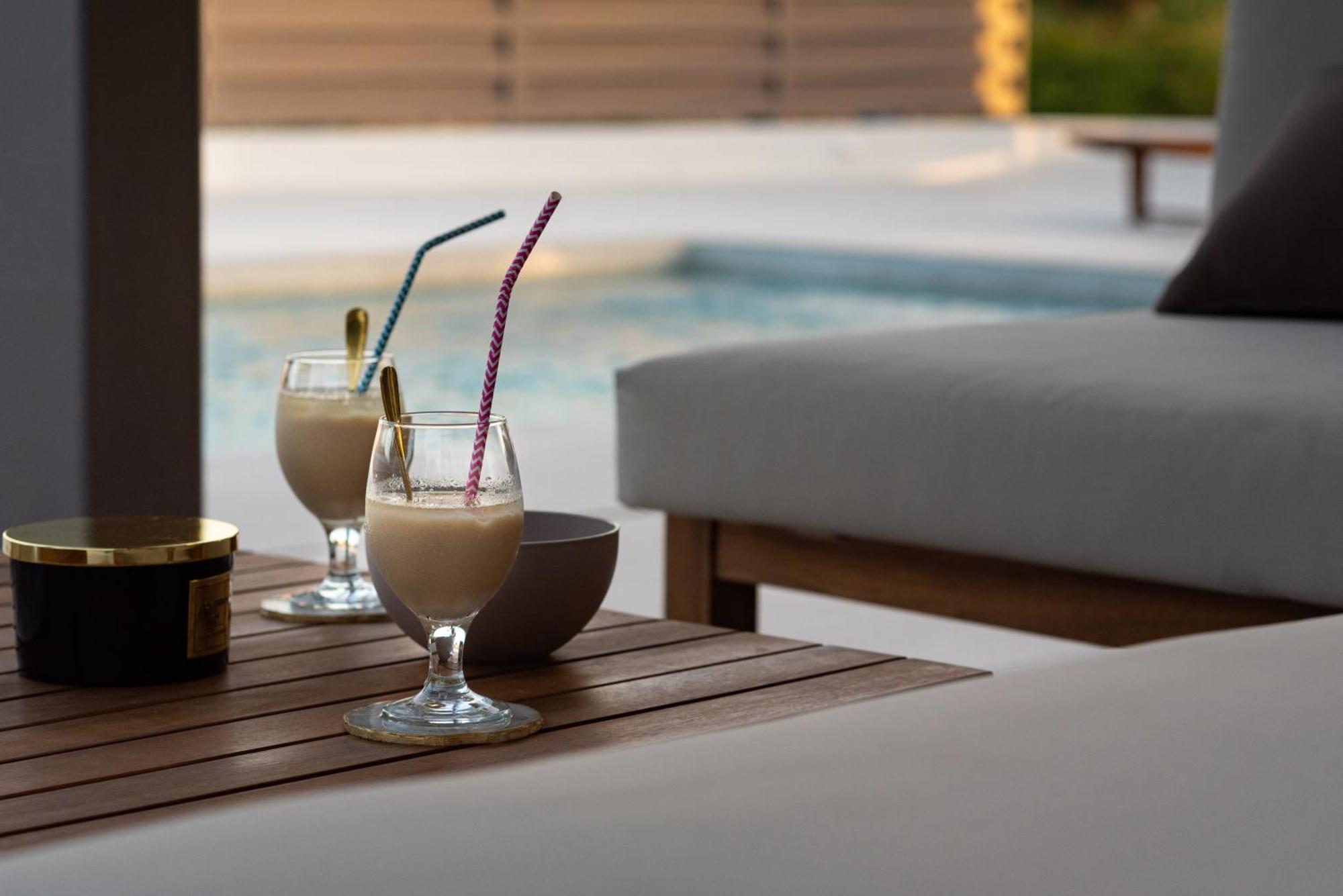 Beach Haven House With Pool And Jacuzzi Kaštela Exterior foto