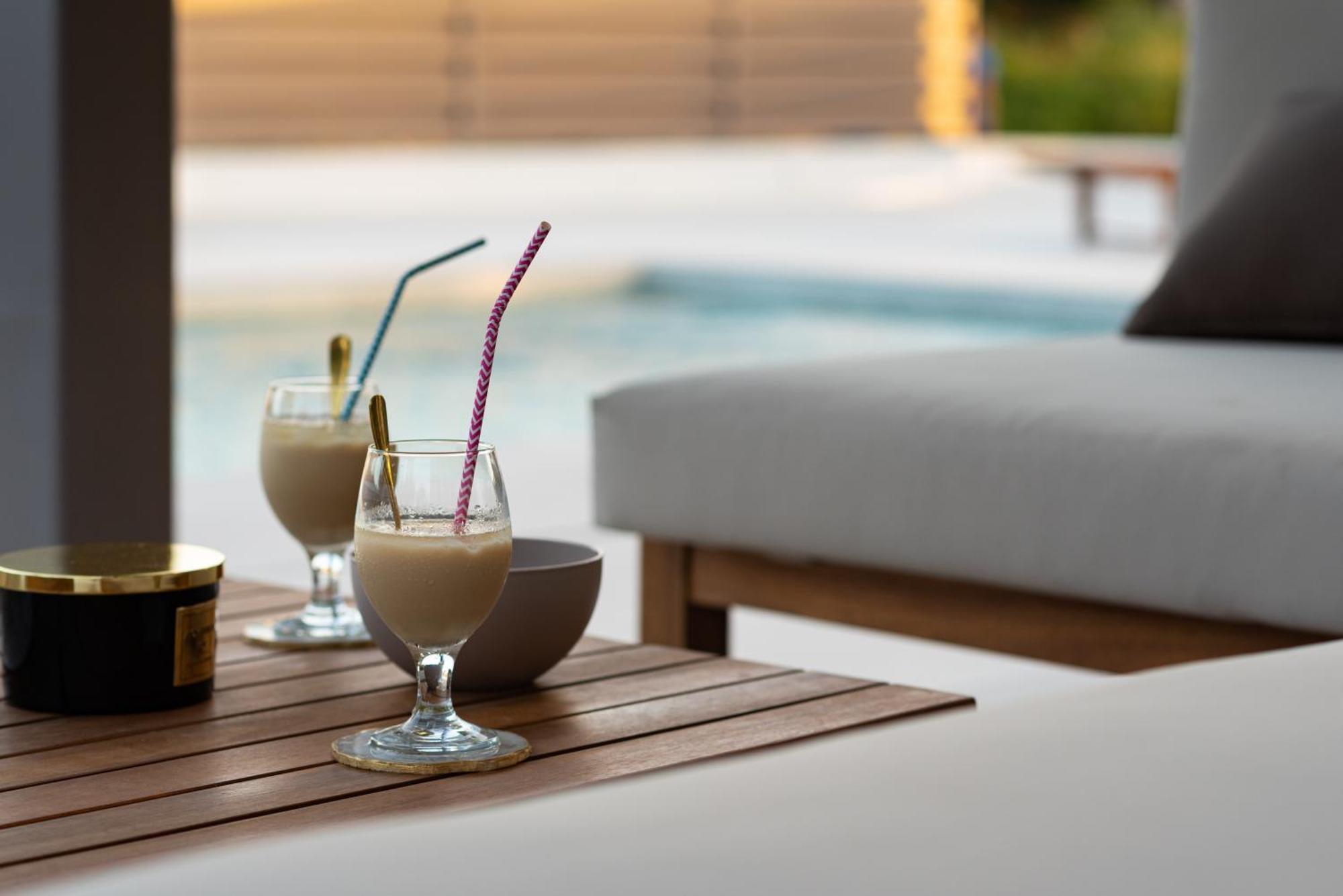 Beach Haven House With Pool And Jacuzzi Kaštela Exterior foto